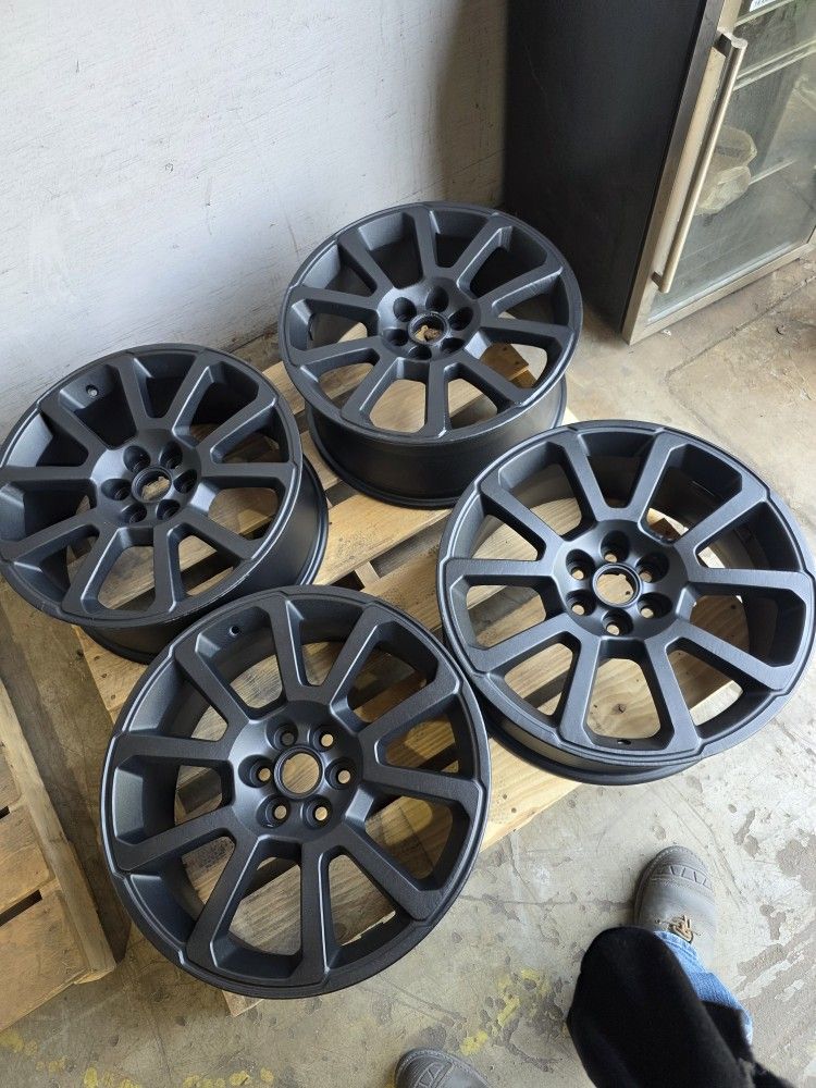 Aluminum rims. 20" 6 Lug.