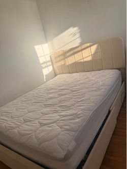 Full size mattress