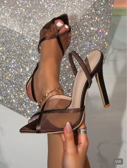 Brown elegant heels