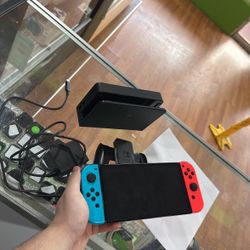 Nintendo Switch Oled Used With Dock Charger 