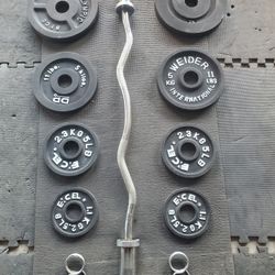 Olympic Curl Weight Set. Solid 18lb Curl Bar 2x25lbs 2x11lbs 2x5lbs 2x2½lbs thats 105lb with the Bar
