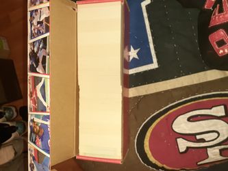 BIX OF VARIOUS BASEBALL CARDS :CIRCA 1990