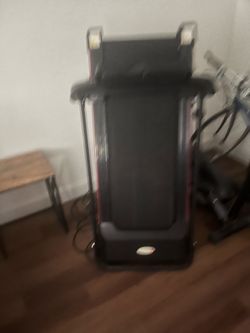 Running Treadmill & Elliptical Machine