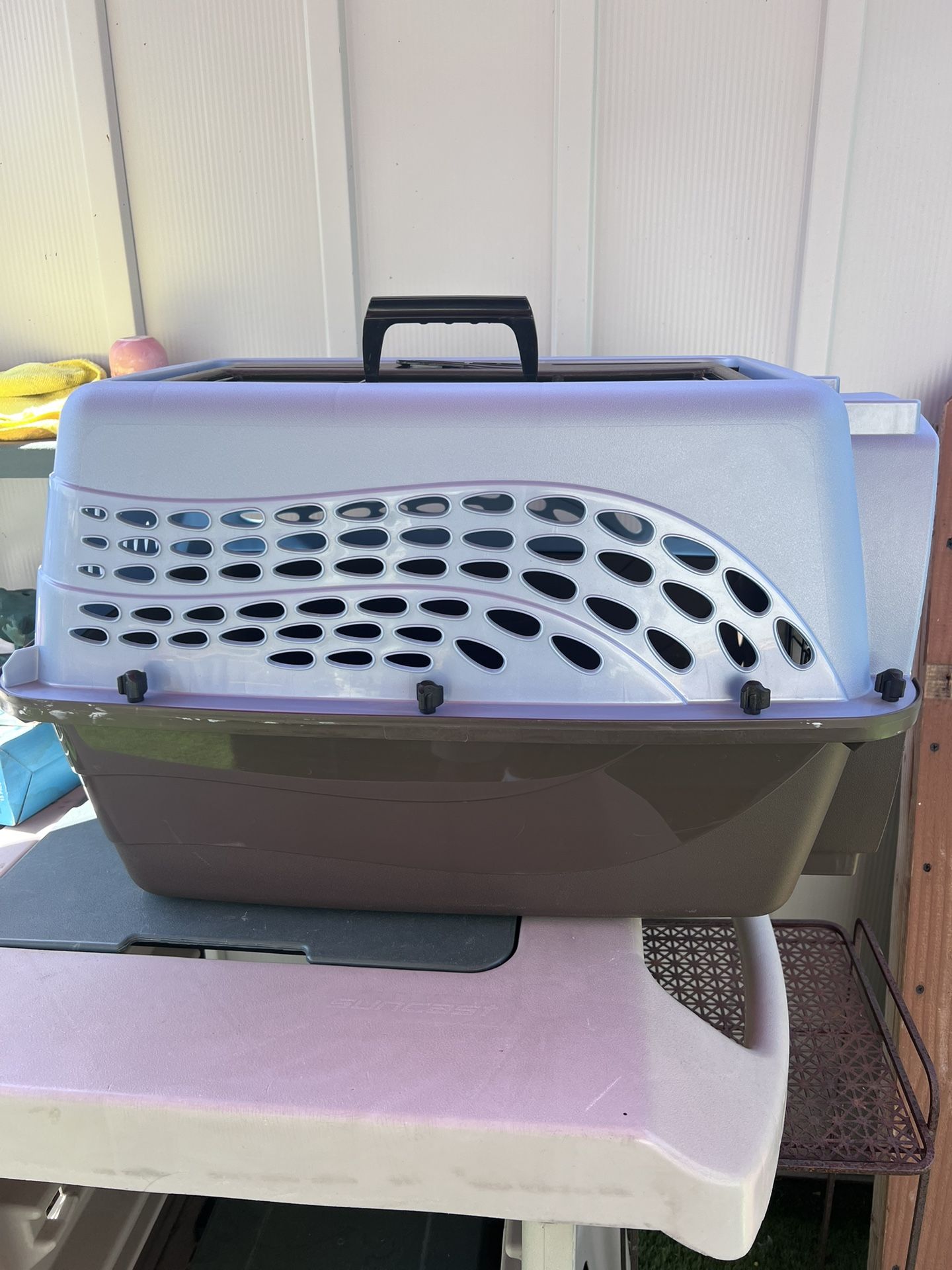 Petmate 2-Door 24” Top Load Kennel