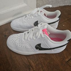 Nike Women's Court Vision Low Shoes - Sz 8 - White / Pink / Multi