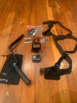 GoPro Hero 6 + Accessories