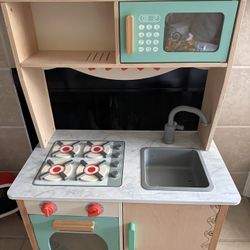 play kitchen 
