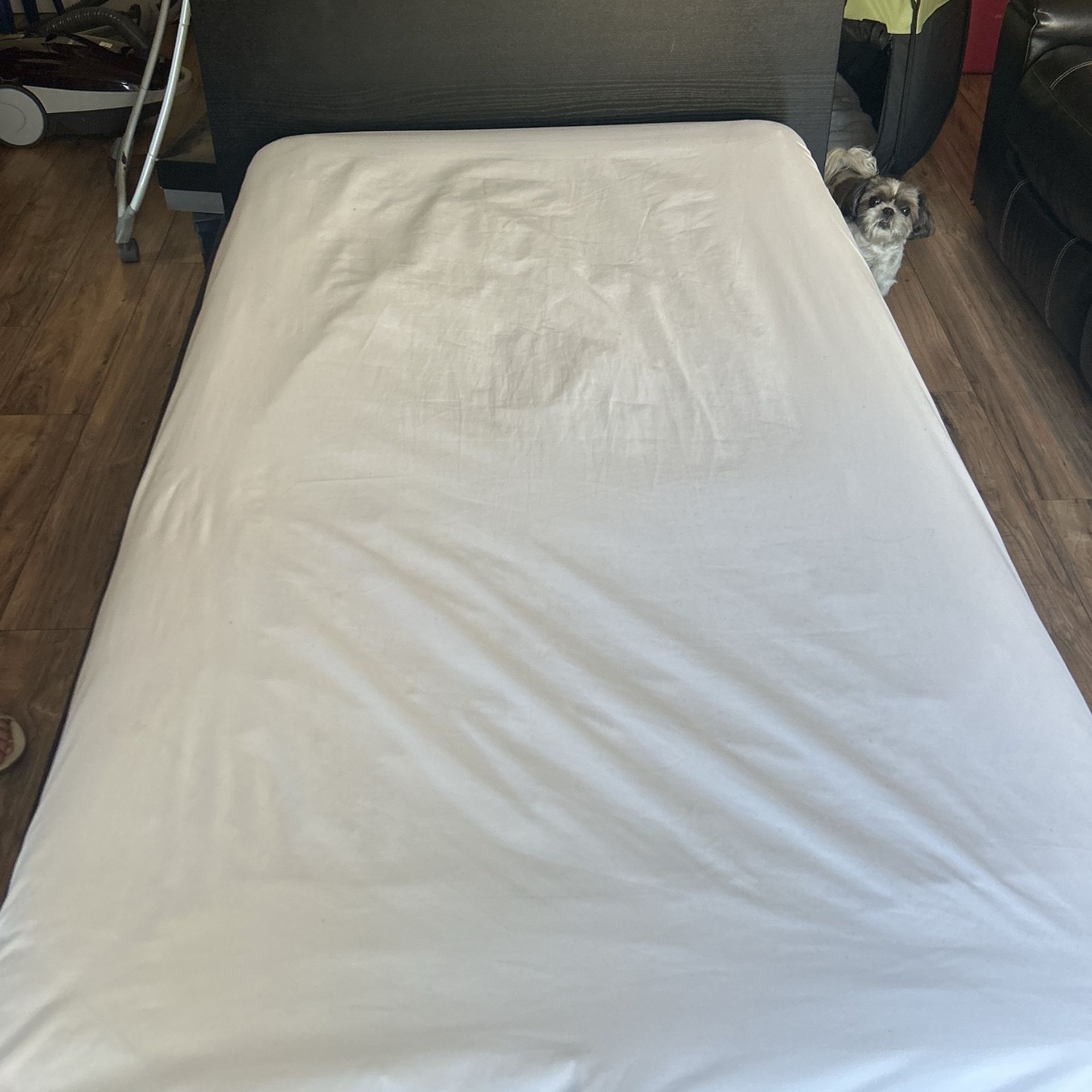 Twin Cama Buenas Conditioned