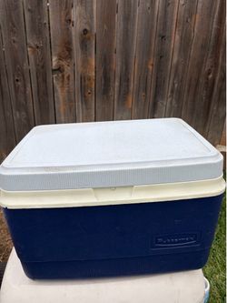 Ice chest