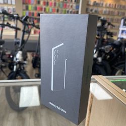 Samsung Galaxy S25 Ultra Black Unlocked Can Work With Any Carrier! $0 To $100 Down To Take It! Shop Without Using Credit! 