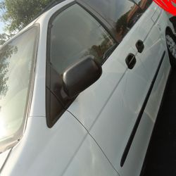 2001 White Honda Oddesy Lx