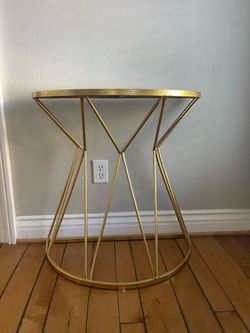Gold corner table