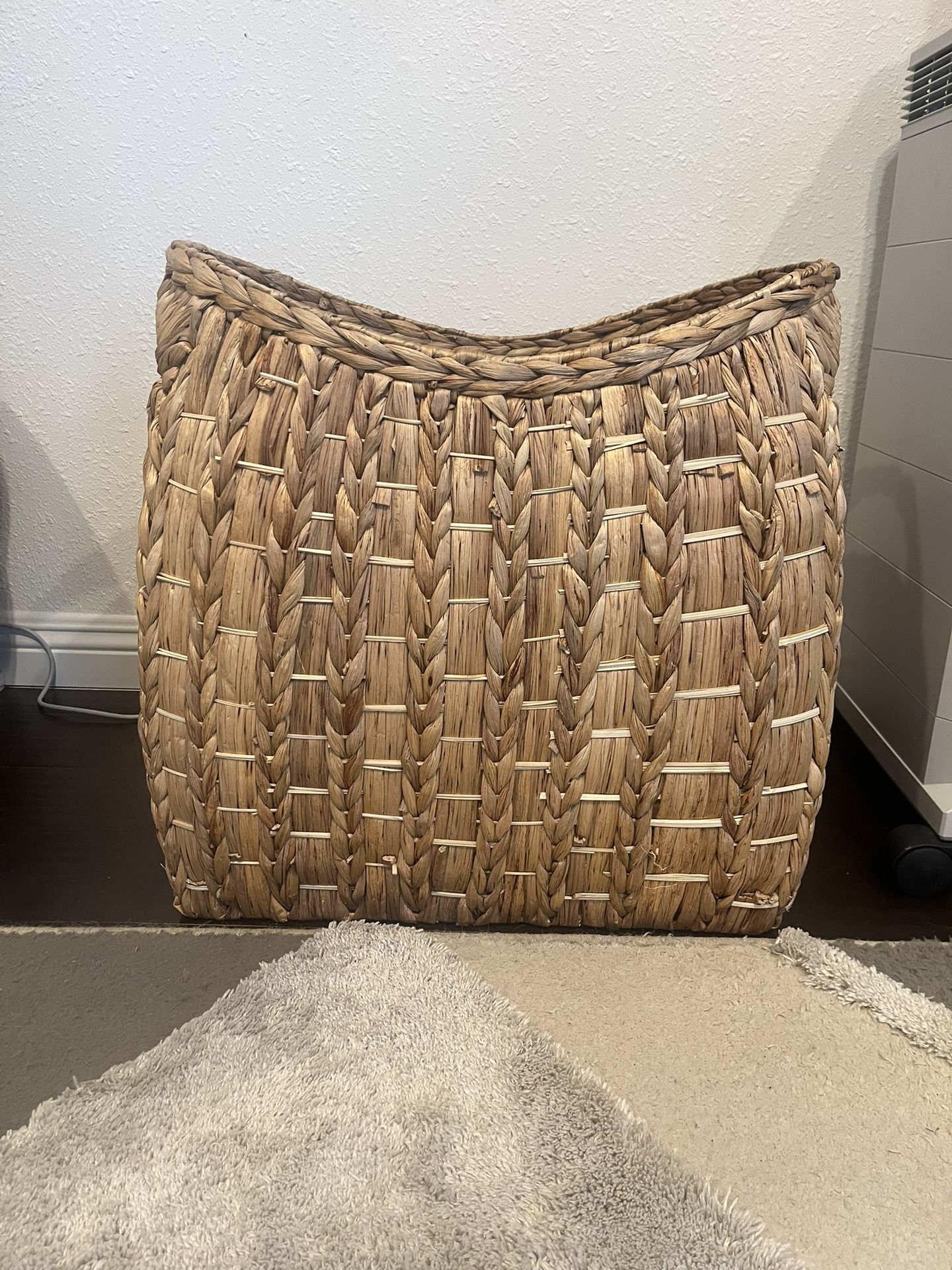 Large Wicker Jute Rope Storage Basket