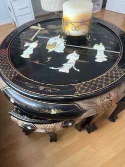 Japanese style circle table with stools