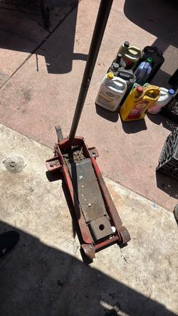 Heavy-Duty Larin Hydraulic Floor Jack – $100 OBO