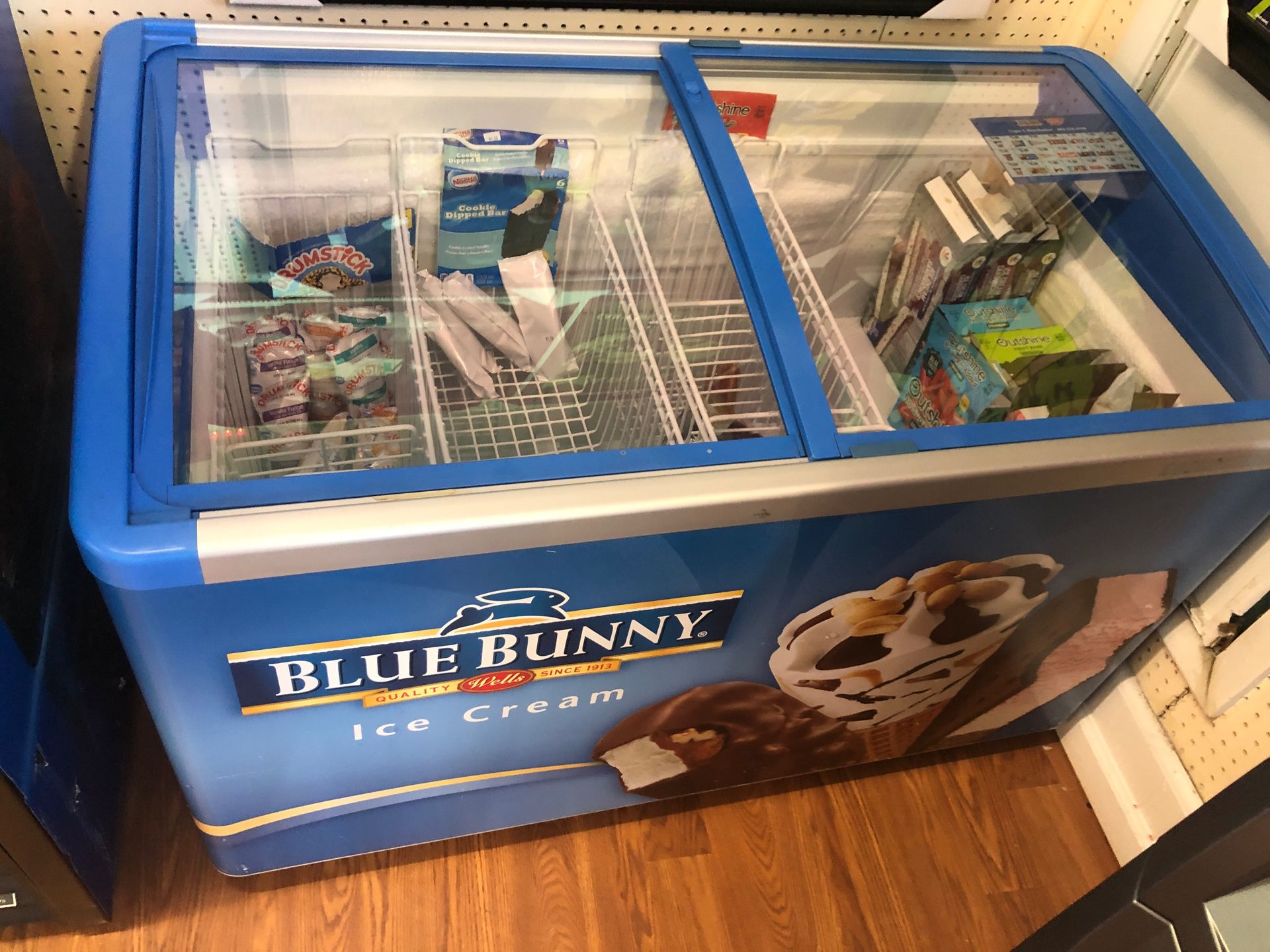 Blue Bunny ice cream freezer $500