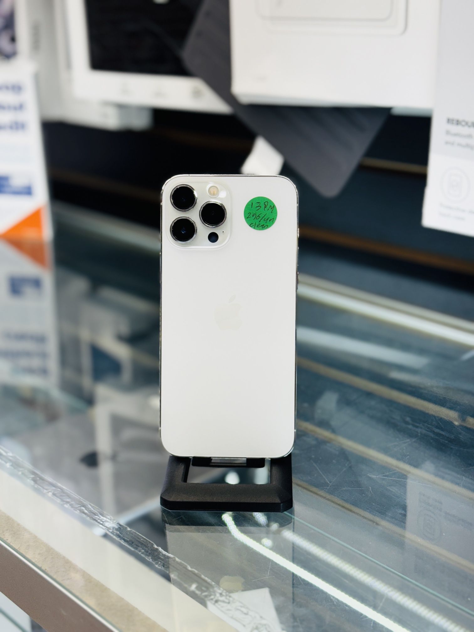 iPhone 13 Pro Max (Factory Unlocked)