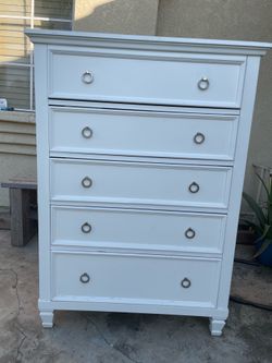 Beautiful White Dresser / Chest for sale