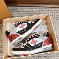 best quality rep LV sneakers  size4-11
