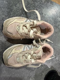 New Balance 990 girl used shoes
