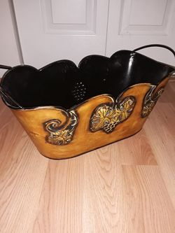Unique decorative iron basket,beautiful