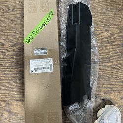 2020-24 LEFT FENDER FILLER PANEL