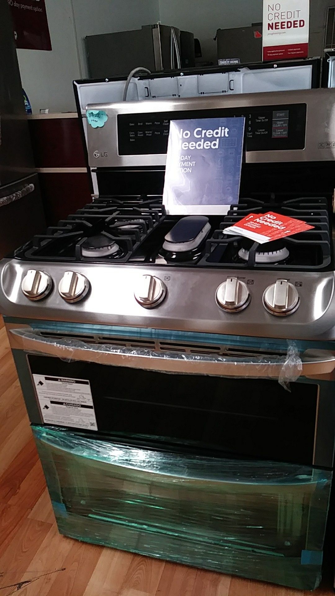 NEW LG DOUBLE OVEN GAS RANGE