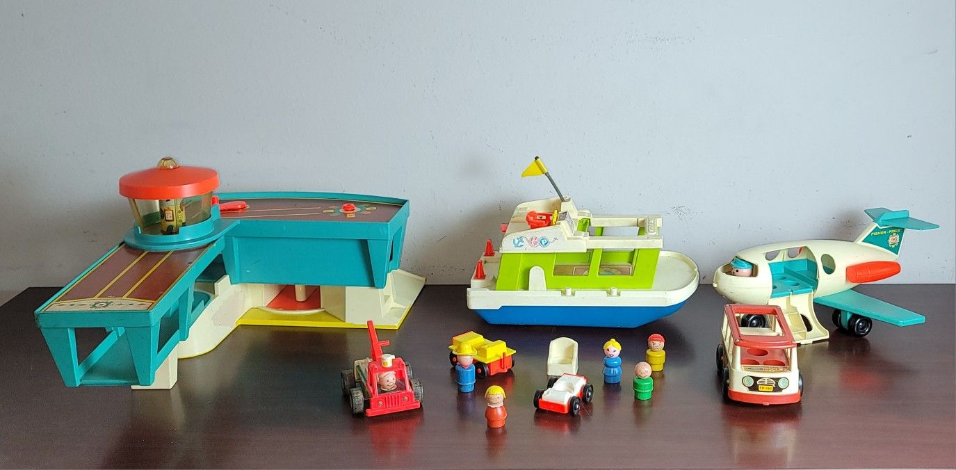 Vintage Fisher Price Little People Playset