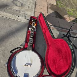 Vintage Vivi Banjo