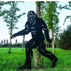 7.4ft Bigfoot Metal Outdoor Decor Big Foot Sasquatch Gifts for Men/Women Bigfoot Silhouette Statues for Yard Art, Patio, Lawn, Forests, Garden Decor, 
