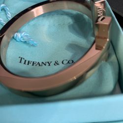 Beautiful Bracelet Rose Gold  Color