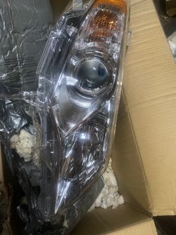 2012 -14 Toyota Camry Headlights