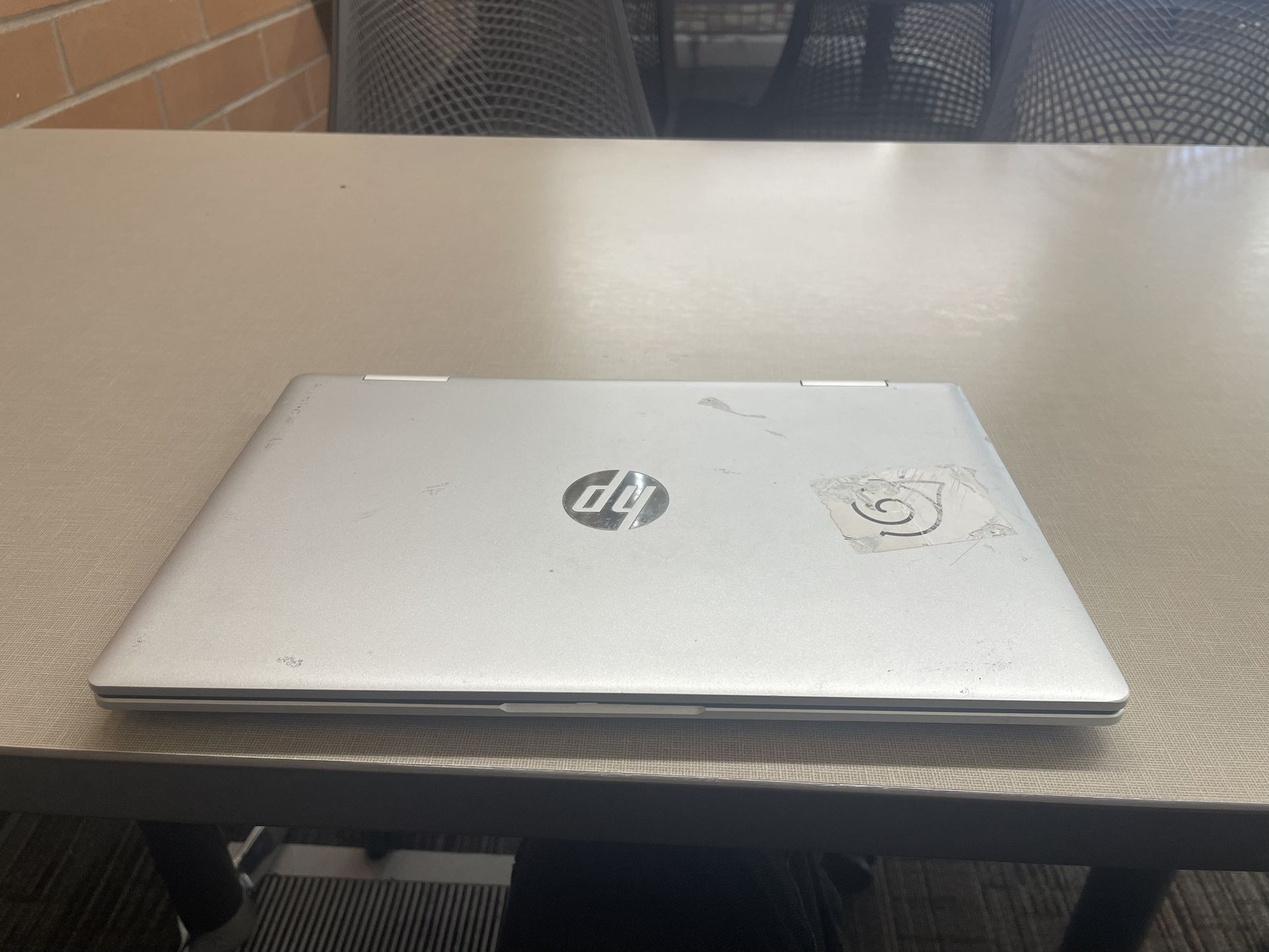 HP Pavilion x360 2-in-1 Laptop 14-ek0033dx