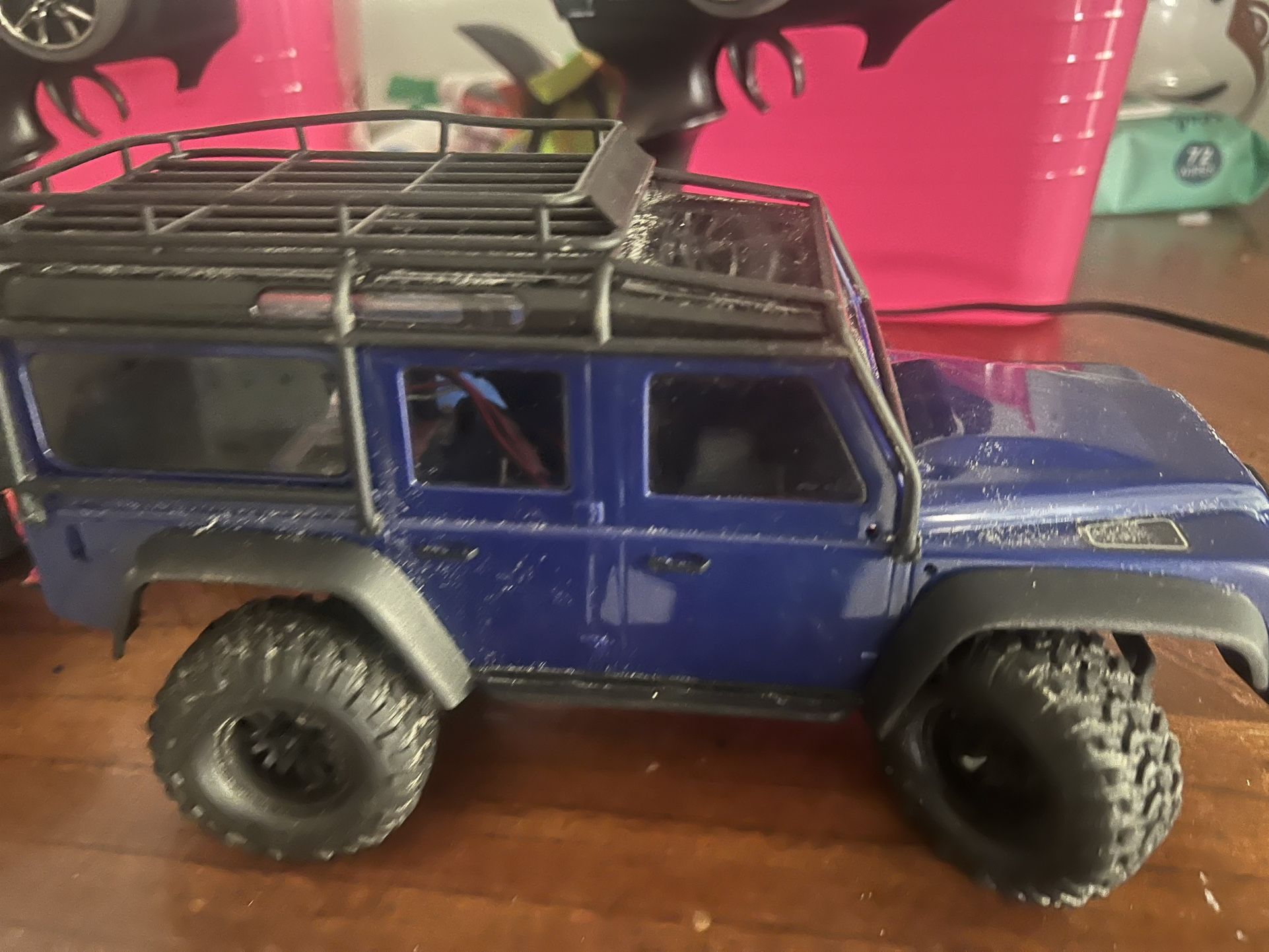 2 Traxxas TRXM