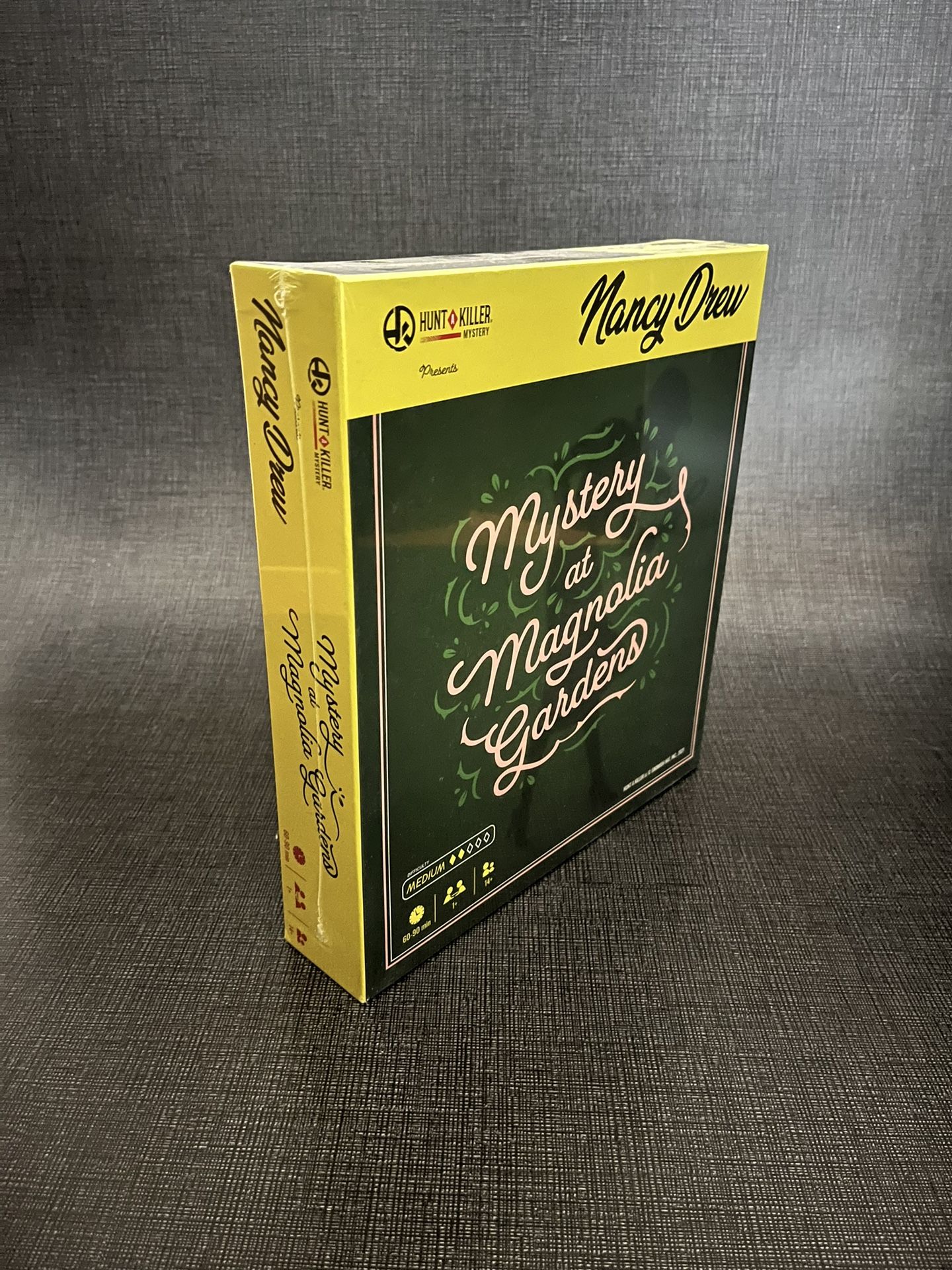 Hunt A Killer Nancy Drew Mystery Magnolia Gardens: An Immersive Murder Mystery