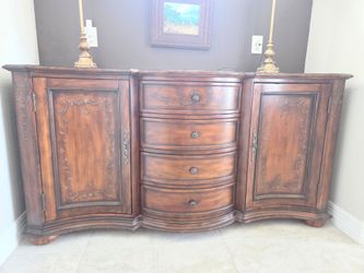 BUFFET DRESSER CONSOLE SERPENTINE