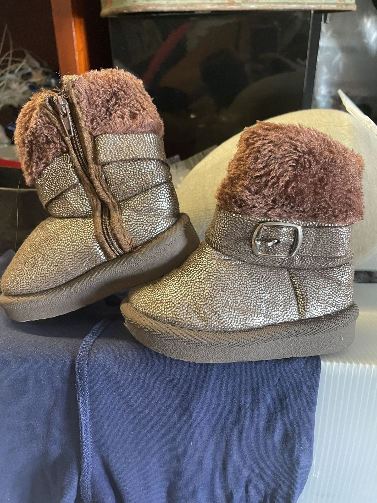 Baby Girls Boots Faux Fur Metallic Brown Size 1