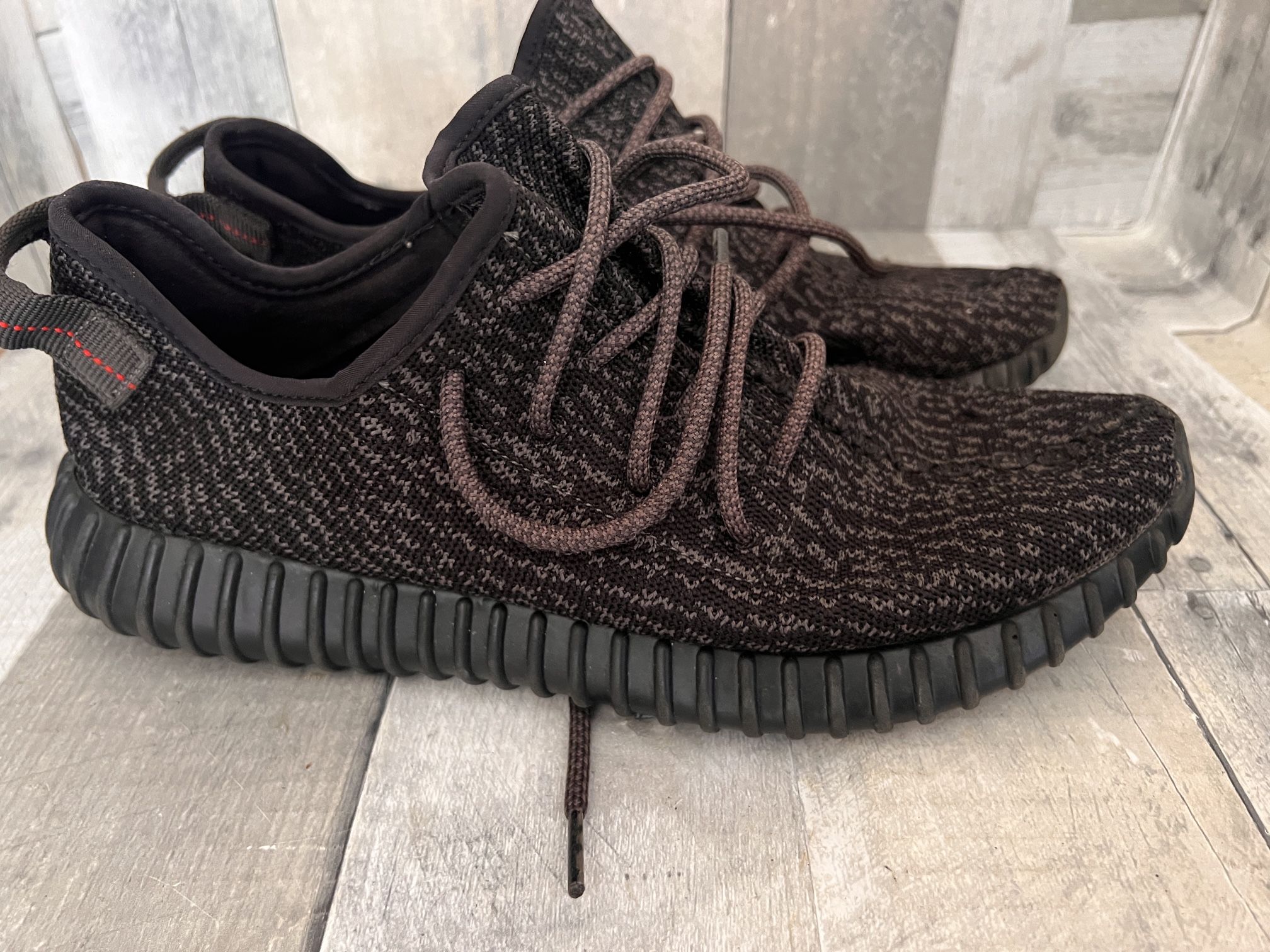adidas yeezy size 10.5 mens