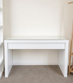 White vanity with Glass Top and Drawer