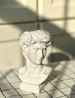 David Statue Pen Holder