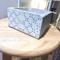 Detailed, well-made, heavy succulent planter pot or trinket dish