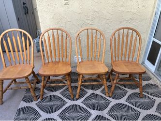 4 Wooden dining chairs