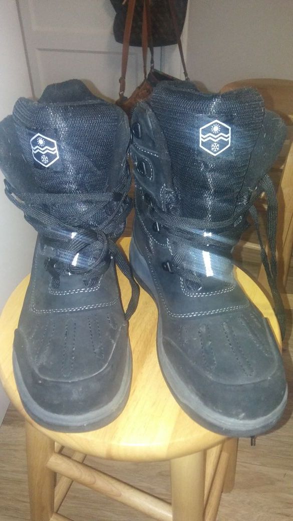 snow boots