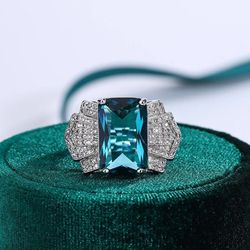 Green Crystal 925s Cubic Zircon Fashion Ring 
