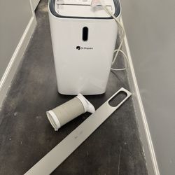 Portable Air Conditioner with Remote – 8,000 BTU (Lightly Used)