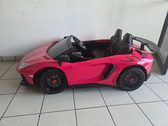 Lamborghini Aventador XXL 24V Ride-On Car