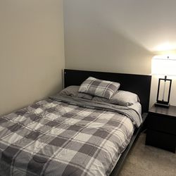Queen Size Bed With Table W/ Table Lamp