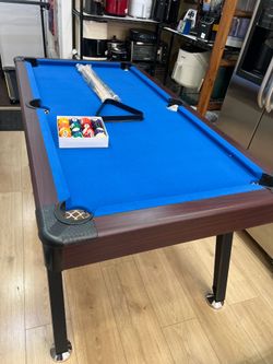 Pool table