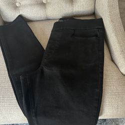 Gloria Vanderbilt All-Around Slimming Effect Black Skinny Jean. Size 10