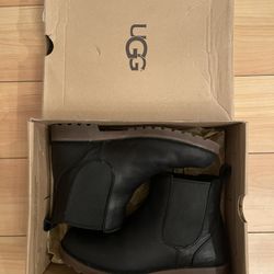 Ugg Kids Leather Boots Size 4